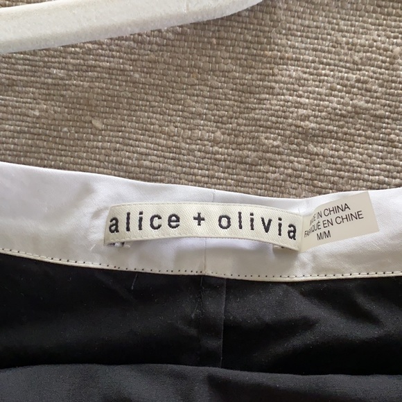 Black and white Alice and Olivia Top, M - Picture 2 of 2